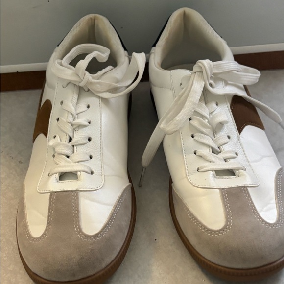 Outwoods Great 1 Women's White and Brown Sneakers - Picture 4 of 7